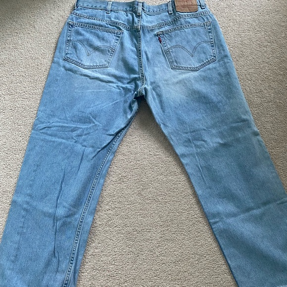 Men’s Levi’s Jeans - Picture 4 of 5